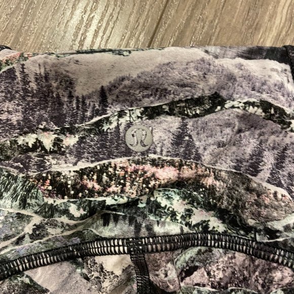 Lululemon Leggings - Train Times - Picture 5 of 5